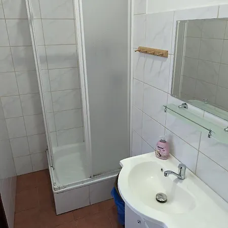 Kwatera prywatna Goscinne Simon *