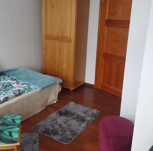 Goscinne Simon * Mielno