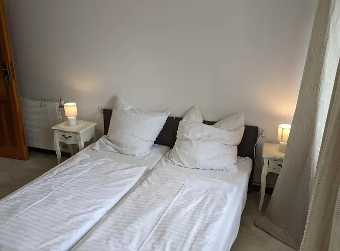 Goscinne Simon * Mielno (Koszalin)